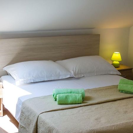 Apartman Iva Zara Exteriör bild