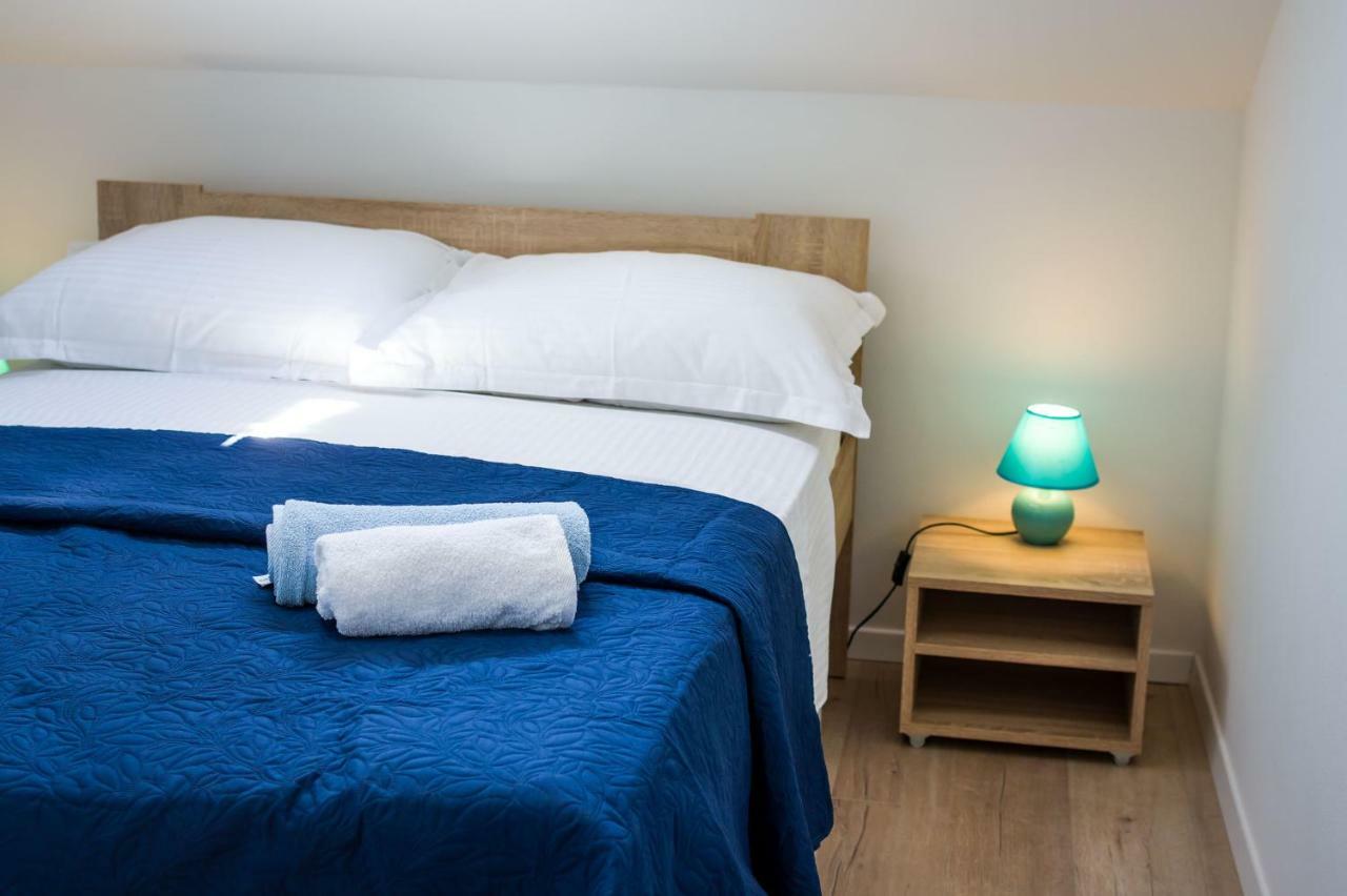 Apartman Iva Zara Exteriör bild