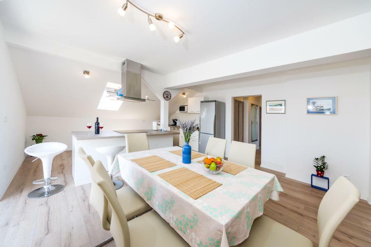 Apartman Iva Zara Exteriör bild
