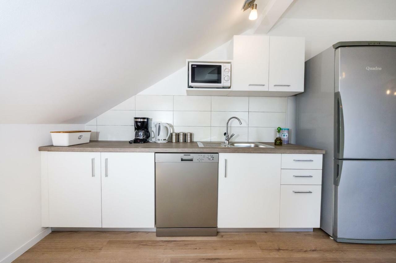 Apartman Iva Zara Exteriör bild