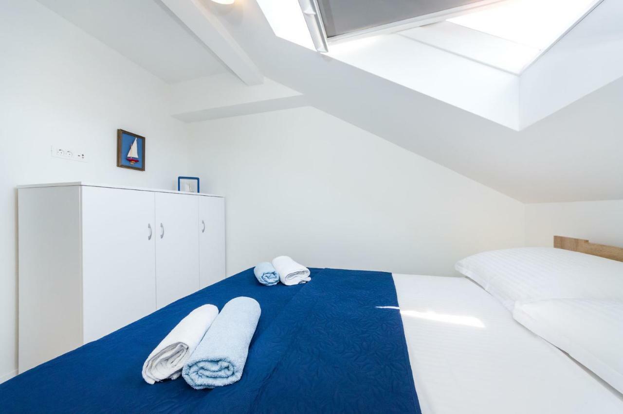 Apartman Iva Zara Exteriör bild