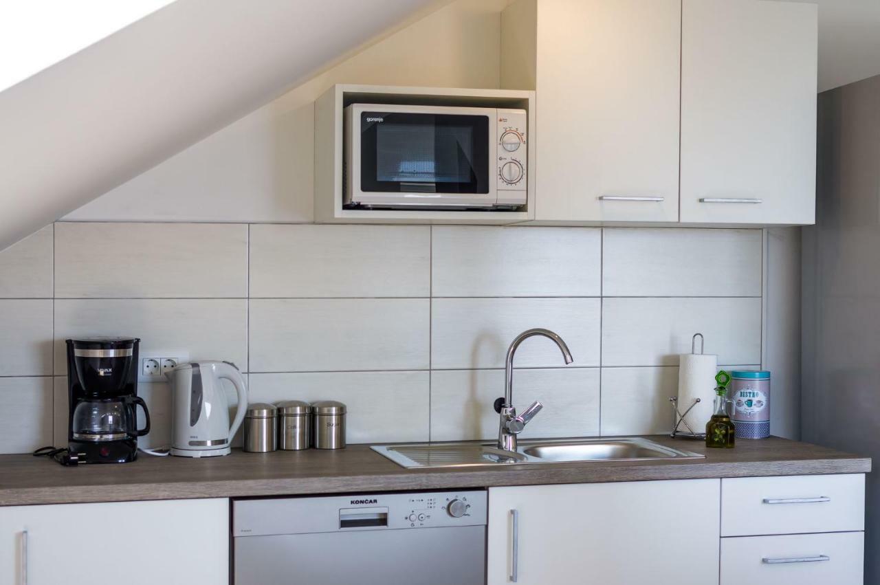 Apartman Iva Zara Exteriör bild