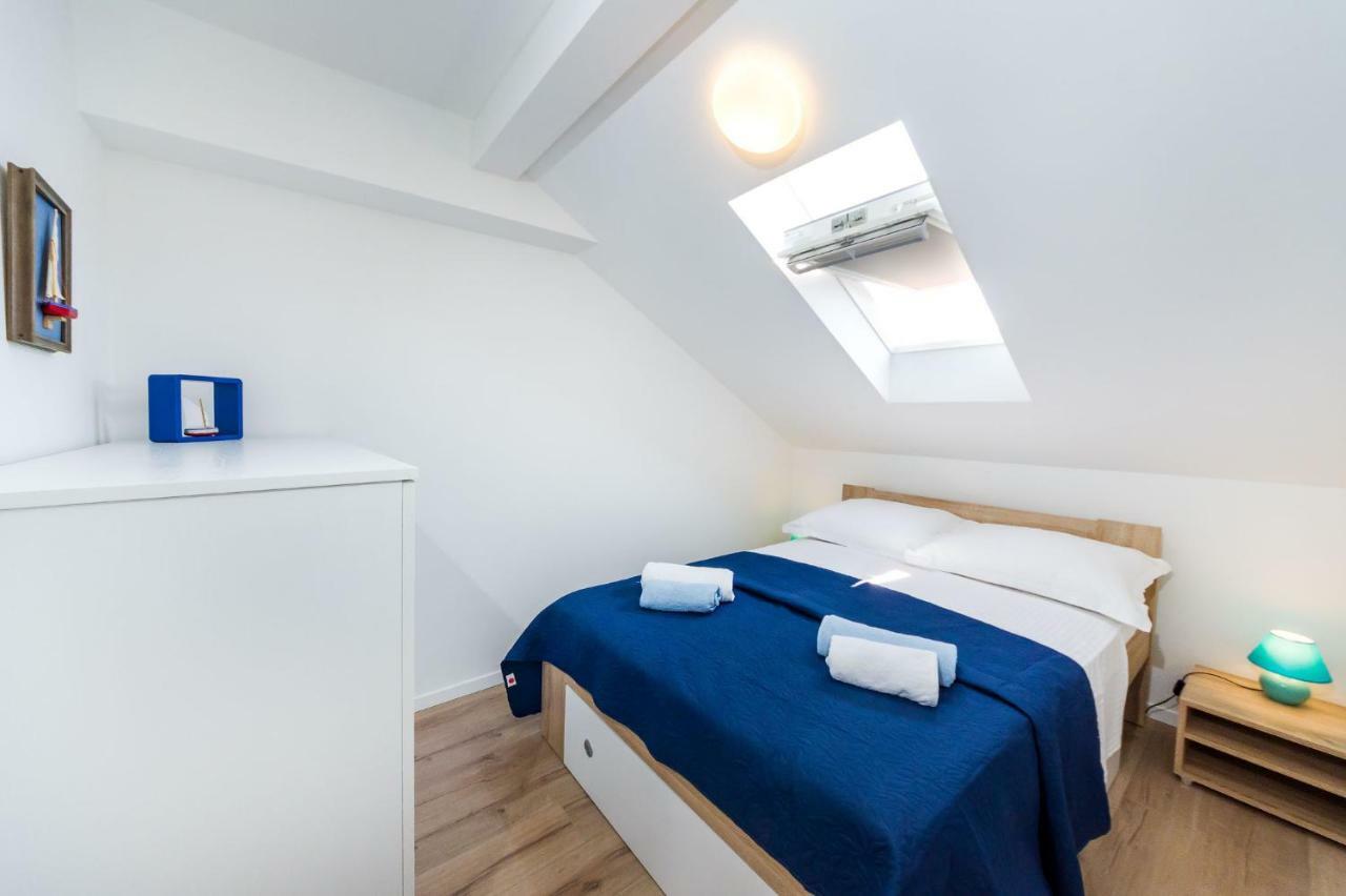 Apartman Iva Zara Exteriör bild