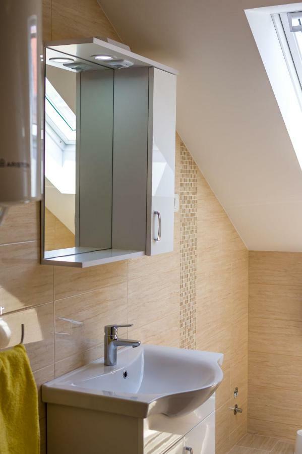 Apartman Iva Zara Exteriör bild