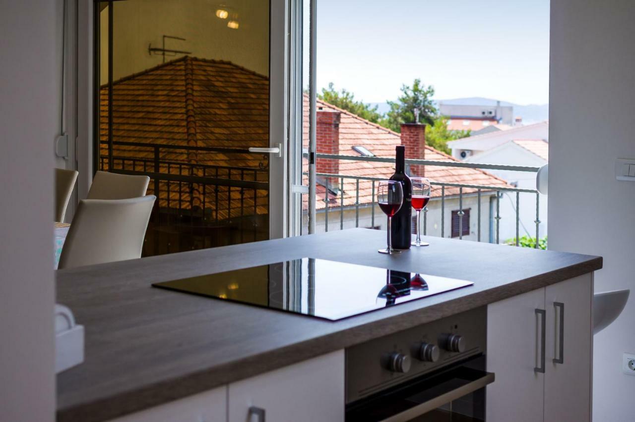 Apartman Iva Zara Exteriör bild